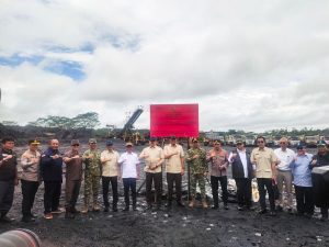 Panglima TNI Dampingi Menhan RI Tinjau Penertiban Lahan Tambang di Kalteng
