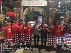 Polsek Bekasi Barat Amankan Giat Pujawali Ke-62 Pura Agung Tirta Bhuana Jakasampurna