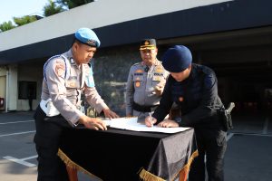 Serah Terima Mako Brimob, Perkuat Sinergi Jaga Keamanan Kota Bekasi.