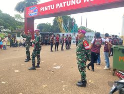 SATUAN SETINGKAT BATALYON KORPS MARINIR BANTU AMANKAN PERINGATAN MAY DAY DI MONAS