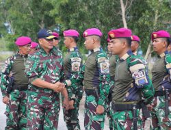 PRAJURIT KOMPI KOMPOSIT MARINIR NATUNA SAMBUT HANGAT KUNKER PANGKOGABWILHAN I DI GARDA TERDEPAN NKRI
