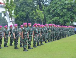 PERINGATI HARKITNAS KE-118, PRAJURIT DAN PNS MAKO KORMAR BANGKITKAN SEMANAGAT UNTUK JAGA TUNAS BANGSA