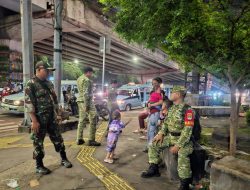 Babinsa Koramil 03/Ps.Rebo-Ciracas dan Komduk Gencarkan Patroli Malam, Ciptakan Ciracas Aman dan KondusifJakarta Timur