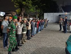 Sinergi Tanpa Batas ! Patroli Gabungan TNI-Polri dan Warga Perkuat Kamtibmas di Pulogadung