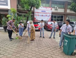 Sinergi TNI-Polri, Bhabinkamtibmas dan Babinsa Sambangi SMAN 5 Bekasi Demi Cegah Tawuran