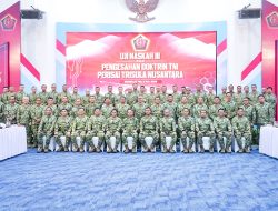 KAS KORMAR IKUTI UJI NASKAH III DAN PENGESAHAN DOKTRIN TNI “PERISAI TRISULA NUSANTARA” DI KODIKLAT TNI