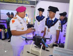 PANGLIMA KORPS MARINIR SAKSIKAN PRAJURITNYA RAIH PREDIKAT ESAI TERBAIK TINGKAT TNI
