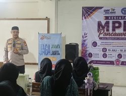 Jaga Jakarta On The Spot, Kapolsek Bekasi Barat Bekali Siswa Baru SMK Nurjamilah tentang Disiplin dan Meraih Cita-cita