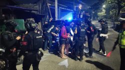 Jaga Jakarta On The Spot, Polsek Bekasi Barat Bersama Sat Brimob Polda Metro Jaya Gelar KRYD dan Razia Stasioner Berikan Rasa Aman kepada Masyarakat