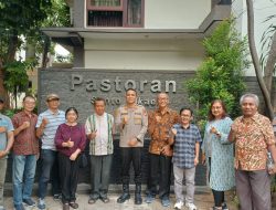 Jaga Jakarta On The Spot ; Kapolsek Bekasi Barat Sambangi Gereja Santo Mikael Kranji, Perkuat Sinergi Jaga Kamtibmas