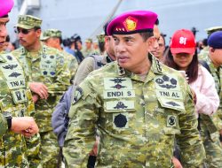 PANGKORMAR SAKSIKAN MOMENTUM BERSEJARAH, ITS GIUSEPPE GARIBALDI RESMI TIBA DI TANJUNG PRIOK