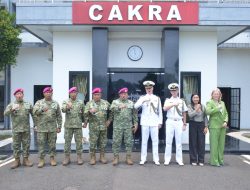 PANGKORMAR TERIMA KUNJUNGAN COURTESY CALL ATASE PERTAHANAN BELANDA, BAHAS PENINGKATAN KERJA SAMA MARINIR INDONESIA–BELANDA