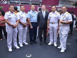 ASINTEL PANGKORMAR MEWAKILI PANGKORMAR HADIRI RESEPSI MAKAN MALAM DI ATAS KAPAL ITALIA ITS GIOVANNI DELLE BANDE NERE