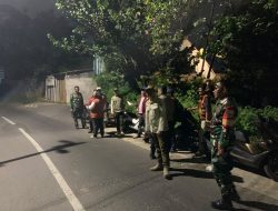 Cegah Tawuran dan Kenakalan Remaja, Koramil 07/Cipayung Bersama Komduk Gelar Patroli/Siskamling