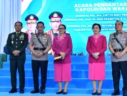 Panglima TNI Hadiri Acara Pisah Sambut Kapolri