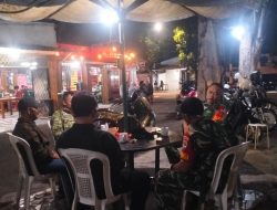 Patroli Malam Koramil 01/Jatinegara Bersama Komduk, Perkuat Kamtibmas Di Wilayah Binaan