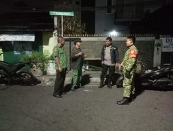 Cegah Gangguan Kamtibmas, Koramil 01/Jatinegara Bersama Komduk Gelar Patroli/Siskamling