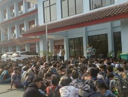 Polsek Bekasi Barat Edukasi Siswa SMK Yadika 9 tentang UU ITE, Ajak Pelajar Bijak Bermedia Sosial