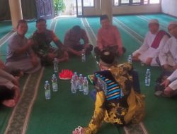 Polisi Bersama Masyarakat, Polsek Bekasi Barat Sampaikan Pesan Kamtibmas Lewat Sholat Jumat Keliling