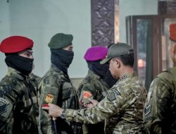 Jaga Kedaulatan NKRI, 136 Prajurit TNI di Papua Terima Kenaikan Pangkat Luar Biasa