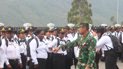 Kodim 1714/Puncak Jaya Bersama Polri dan Pemda Hadiri Pembukaan Pelatihan Dasar CPNS Formasi 2024 Gelombang II dan III
