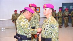 PANGKORMAR PIMPIN SERTIJAB ASLOG, LANJUTKAN ESTAFET PENGABDIAN KORPS MARINIR